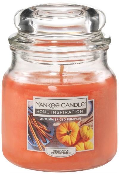Candles as accent for Living Coral